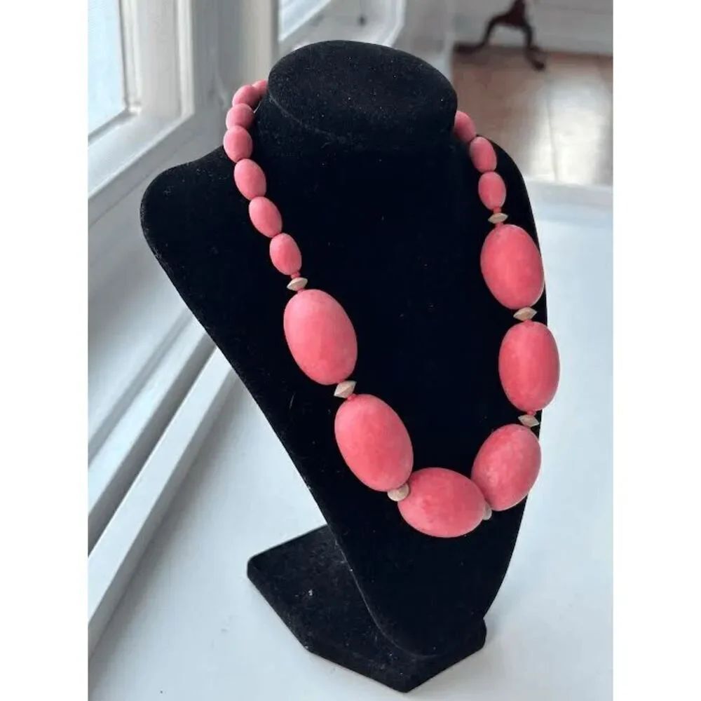Gorgeous Chunky Vintage 70s Soft Pink Turned Wood Necklace